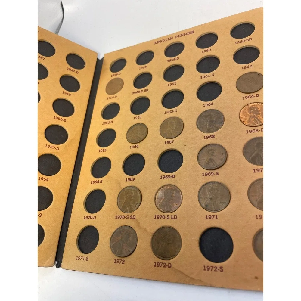 1909-1945‎ Lincoln Penny Coin Folder with 27 Coins